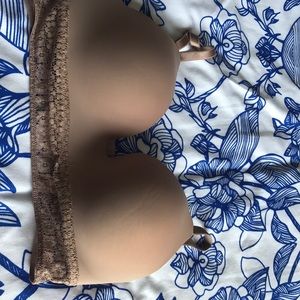 Victoria’s Secret wireless t-shirt bra